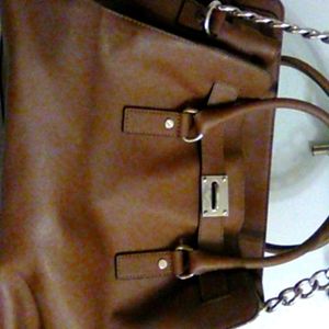 Michael kors pocket book